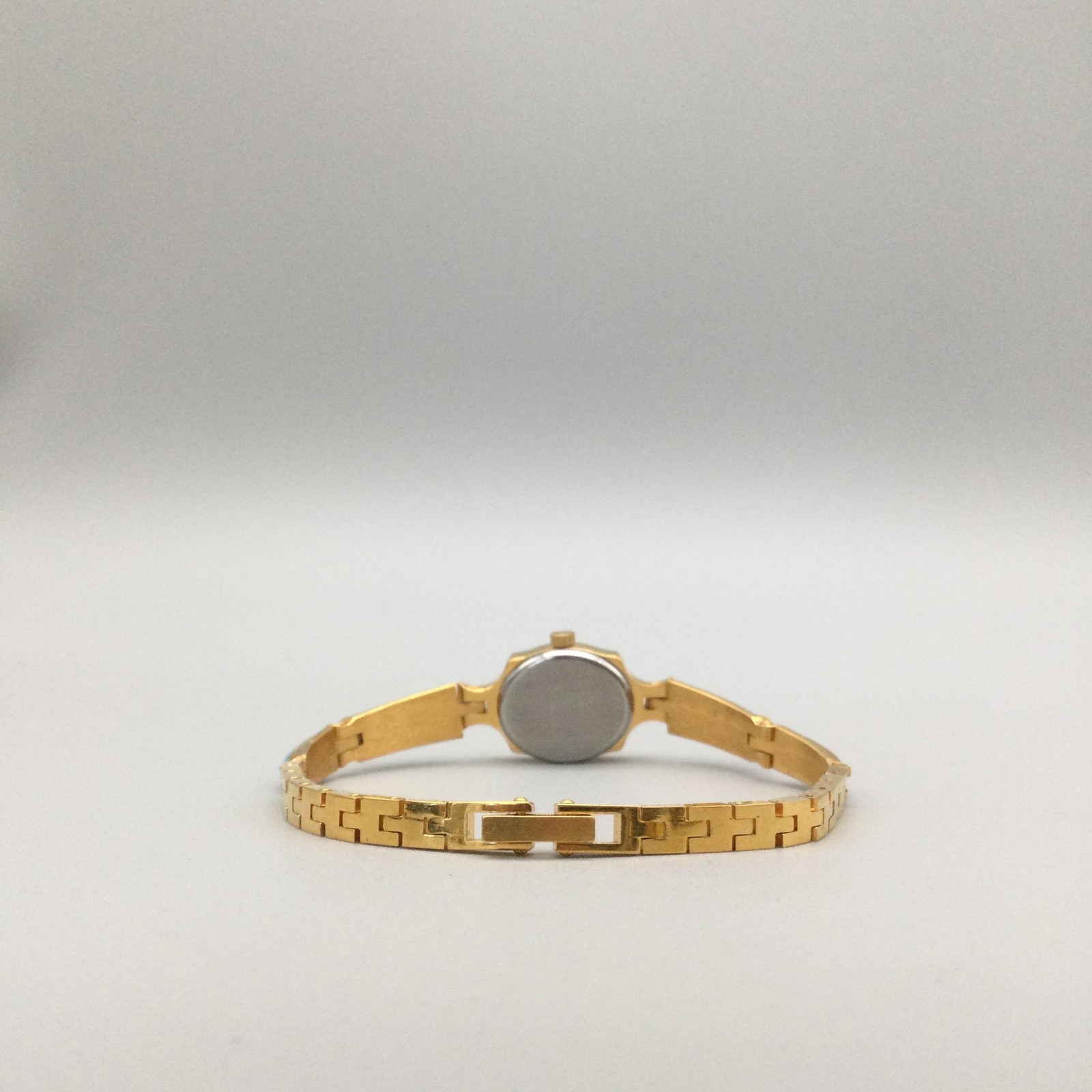 Vtg Chaika Yanka Women Watch 16mm Floral Porcelain Gold Tone New Battery 7.5″