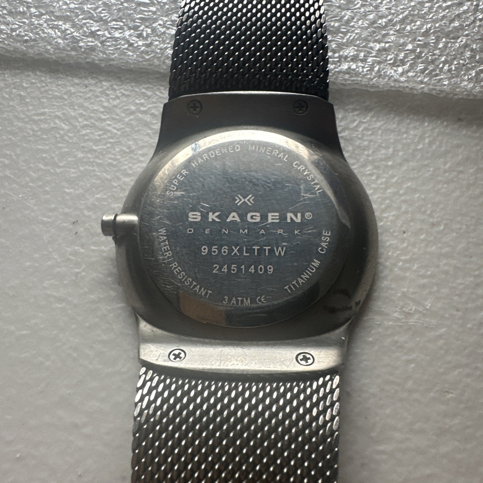 Skagen Denmark Titanium Date Slim Watch Shark Mesh Needs Battery