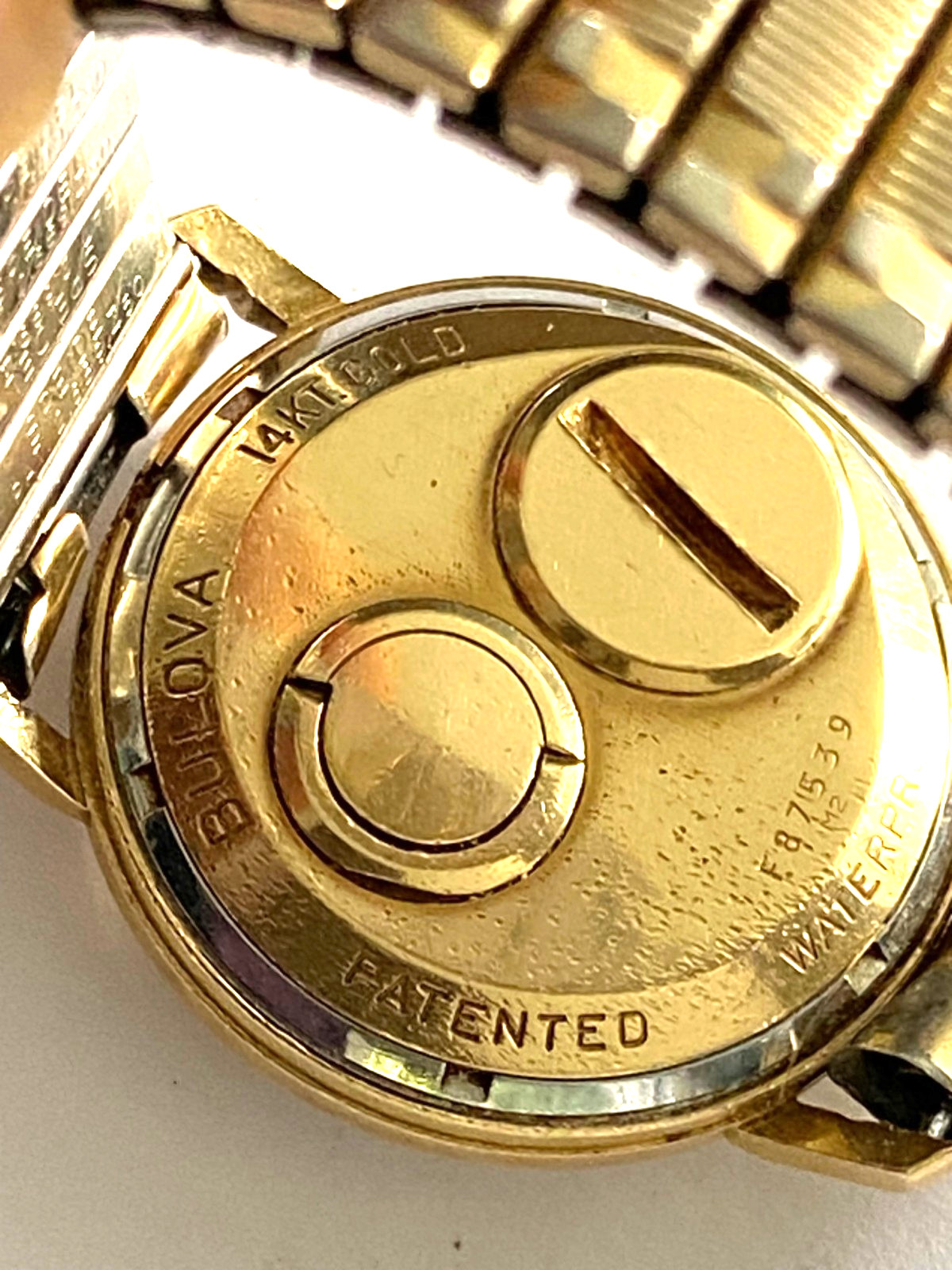 1962 Bulova Accutron 214 14K Solid Gold Watch M2 Tuning Fork Running Clean