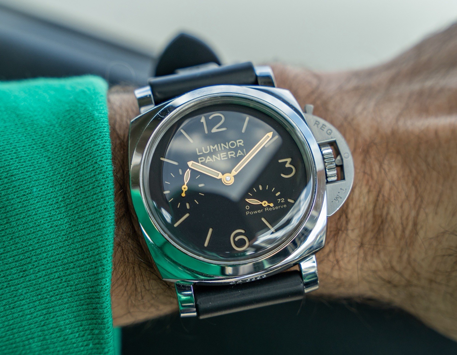 Panerai Luminor Black Unisex Adults Watch – PAM00423
