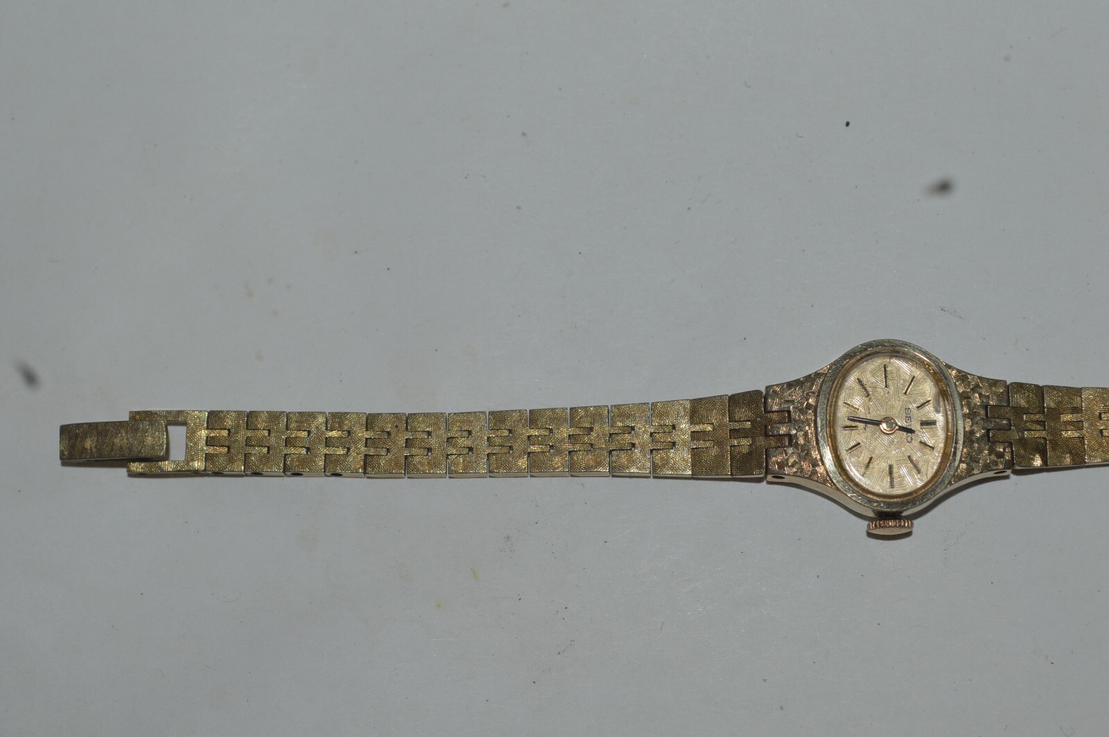 Vintage SEIKO Watch 11-7619 Mechanical Wind Up Ladies 18mm Works Fine Tested