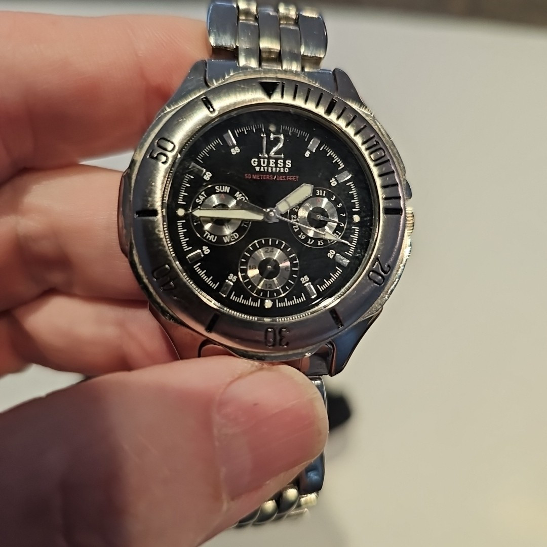 Guess Waterpro 50M/165 Feet Water-resistant Silver Watch 3 Eye Chronograph