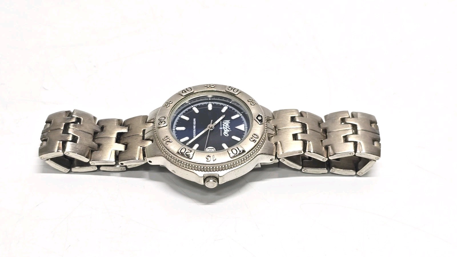Mossimo Blue Dial Date Indicator Silver Tone Stainless Steel Band Watch Pre Owne