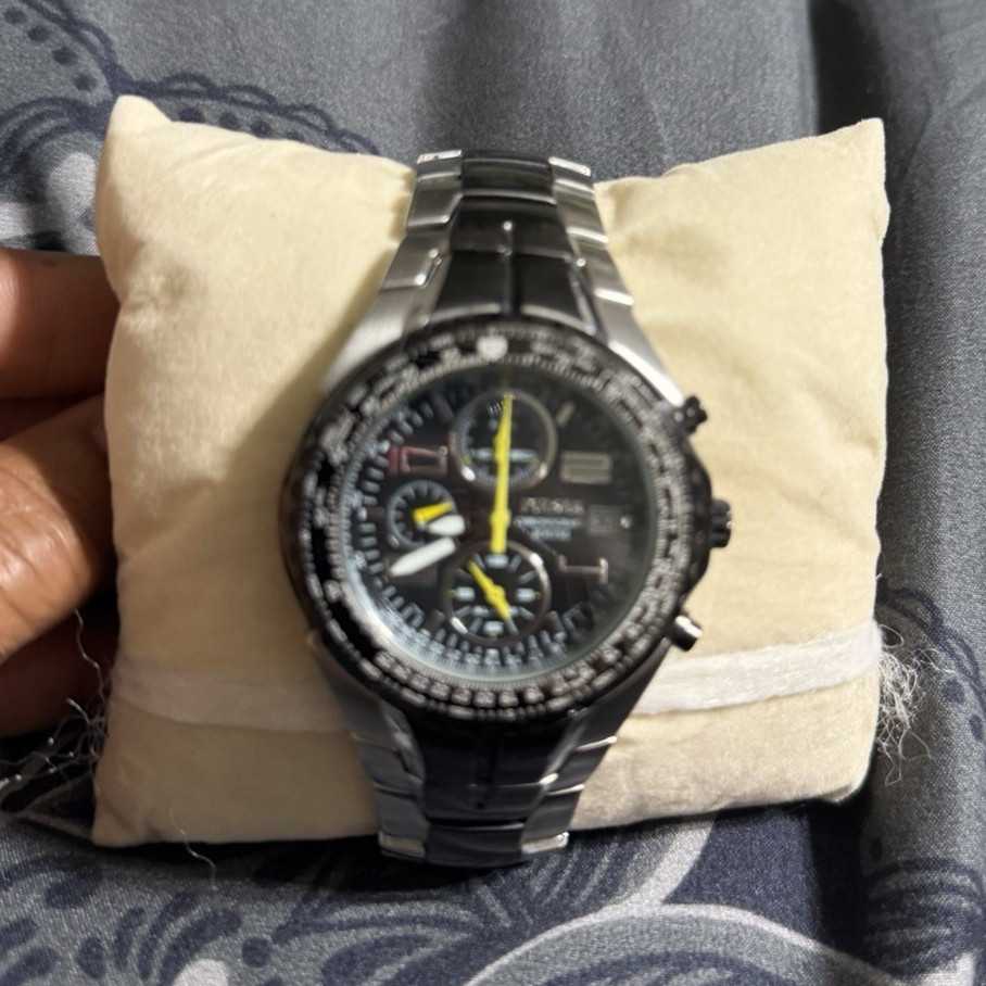 Citizen Eco-Drive Quartz Chronograph Date 200m SS Black Dial 44mm