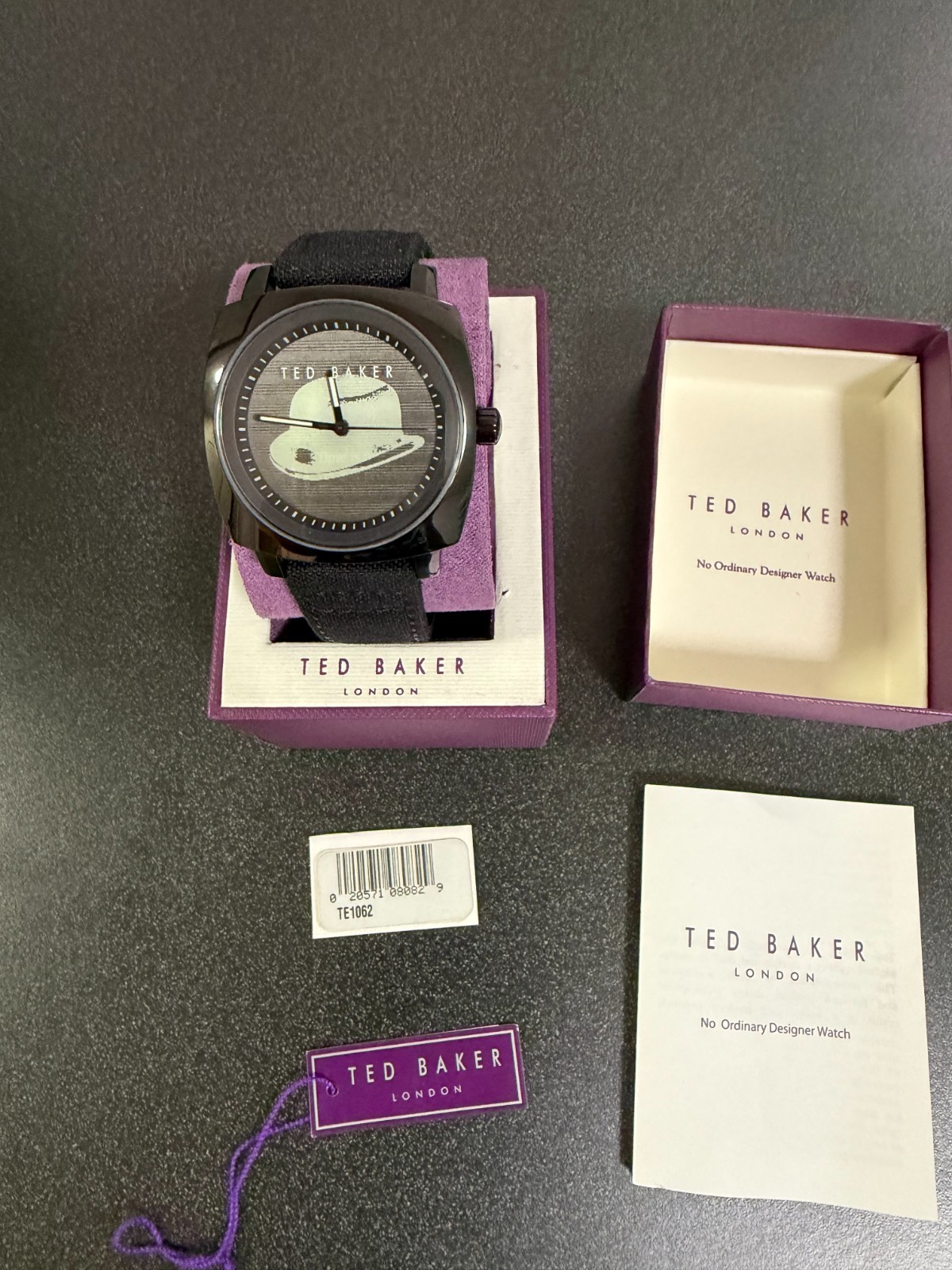 Ted Baker Men’s TE1062 Hologram Watch – Black Case, Black Band