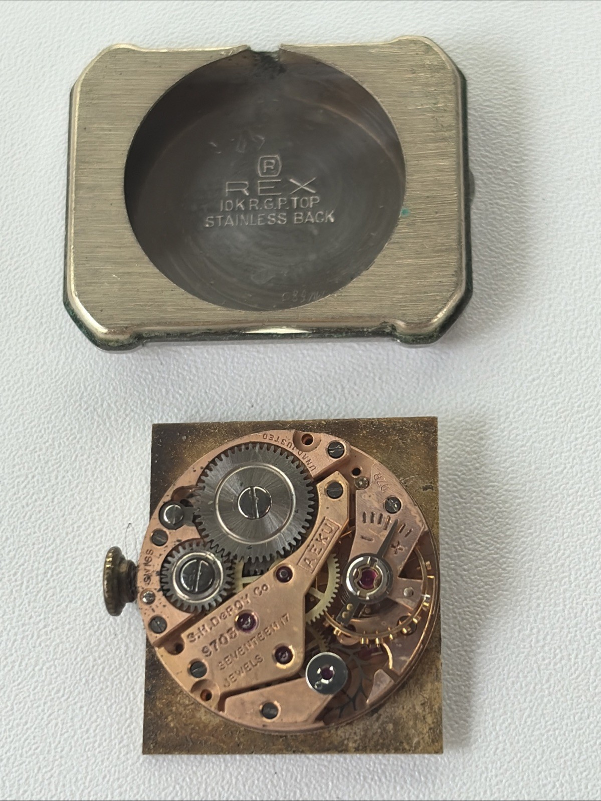 Vintage Loval Lifetime Watch Mechanical Movement Diameter 1960s 10k Gold Plated