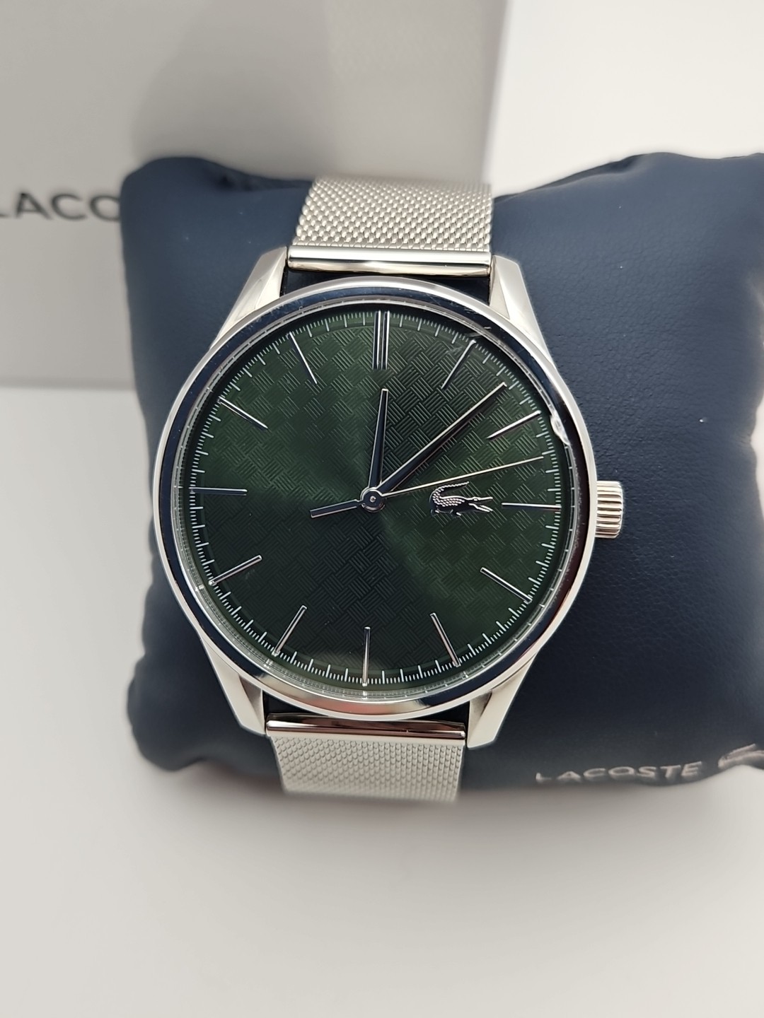 Lacoste 2011189 Men’s Watch Vienna Quartz Green Dial Silver Mesh Steel 42mm