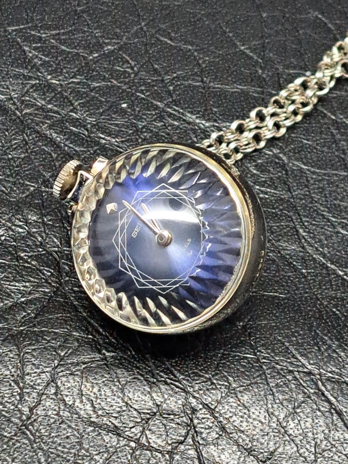 Vintage Seiko ORB GLOBE WATCH NECKLACE 17j SPHERE BLUE 21-0400 VISIBLE MOVEMENT