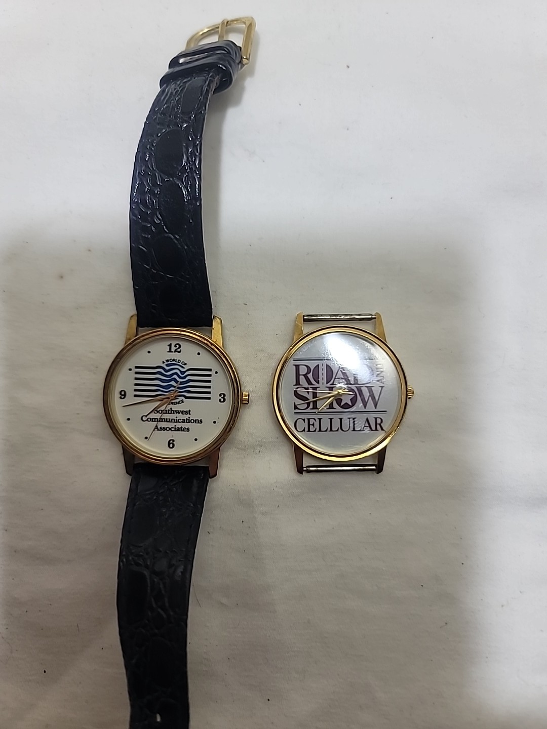2 Vintage Quartz Watches Image Brand Works