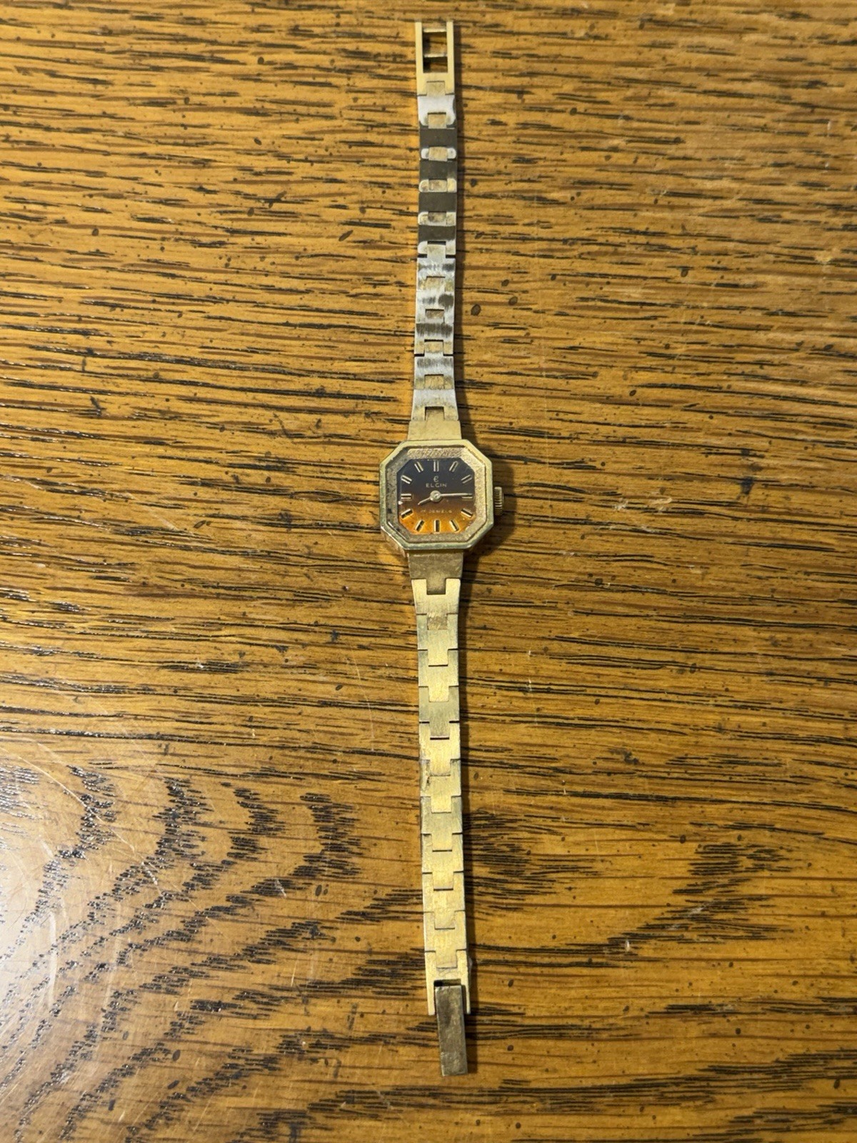 Vintage Elgin 17 Jewels Womens Mechanical Watch Orange Gradient Dial WORKS RUNS