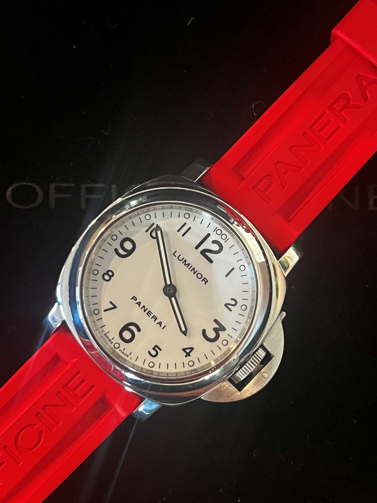Panerai Luminor White Dial Men’s Watch – PAM00114 – Fantastic Watch!