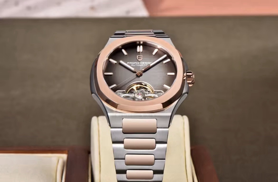 Pagani Design YS025 Men’s Automatic 42mm Black Dial Sapphire Steel Gold Bracelet