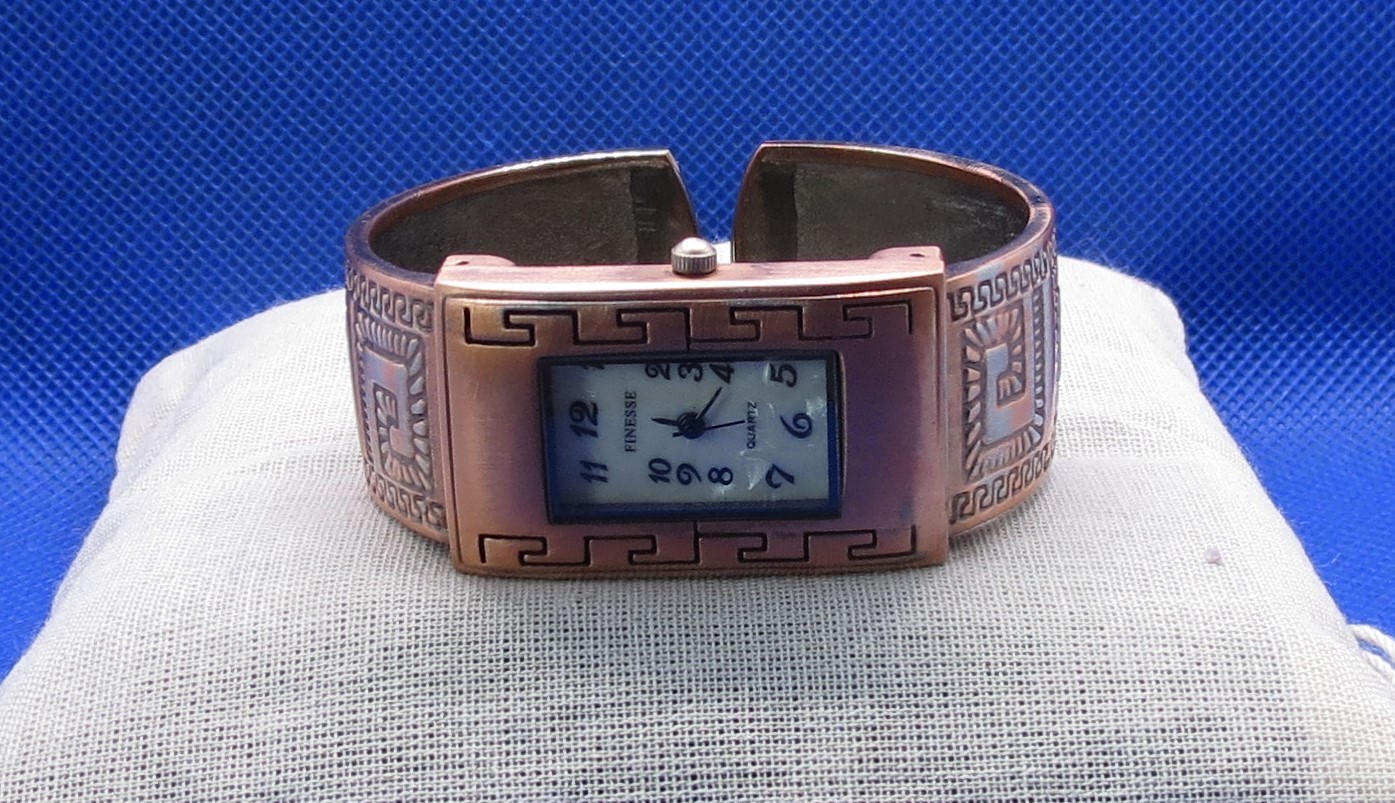 Finesse Copper Toned Classy Women’s Cuff Band Wristwatch