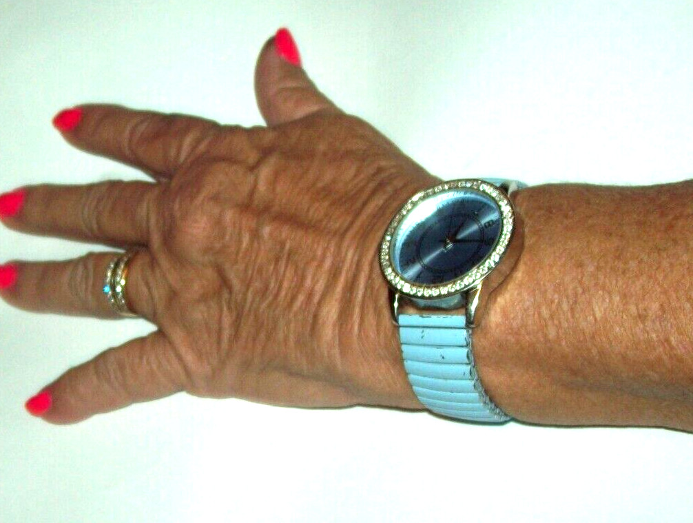 Gorgeous Light Blue Watch Iridescent Indigo Dial Diamond Bezel fits 6.50″-6.75″
