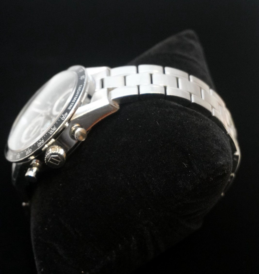 Tag Heuer Men’s Carrera Automatic Chronograph Watch CV2010 Calibre