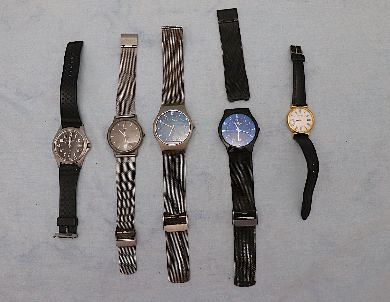 mens vintage watches for parts or repair (will need batteries)