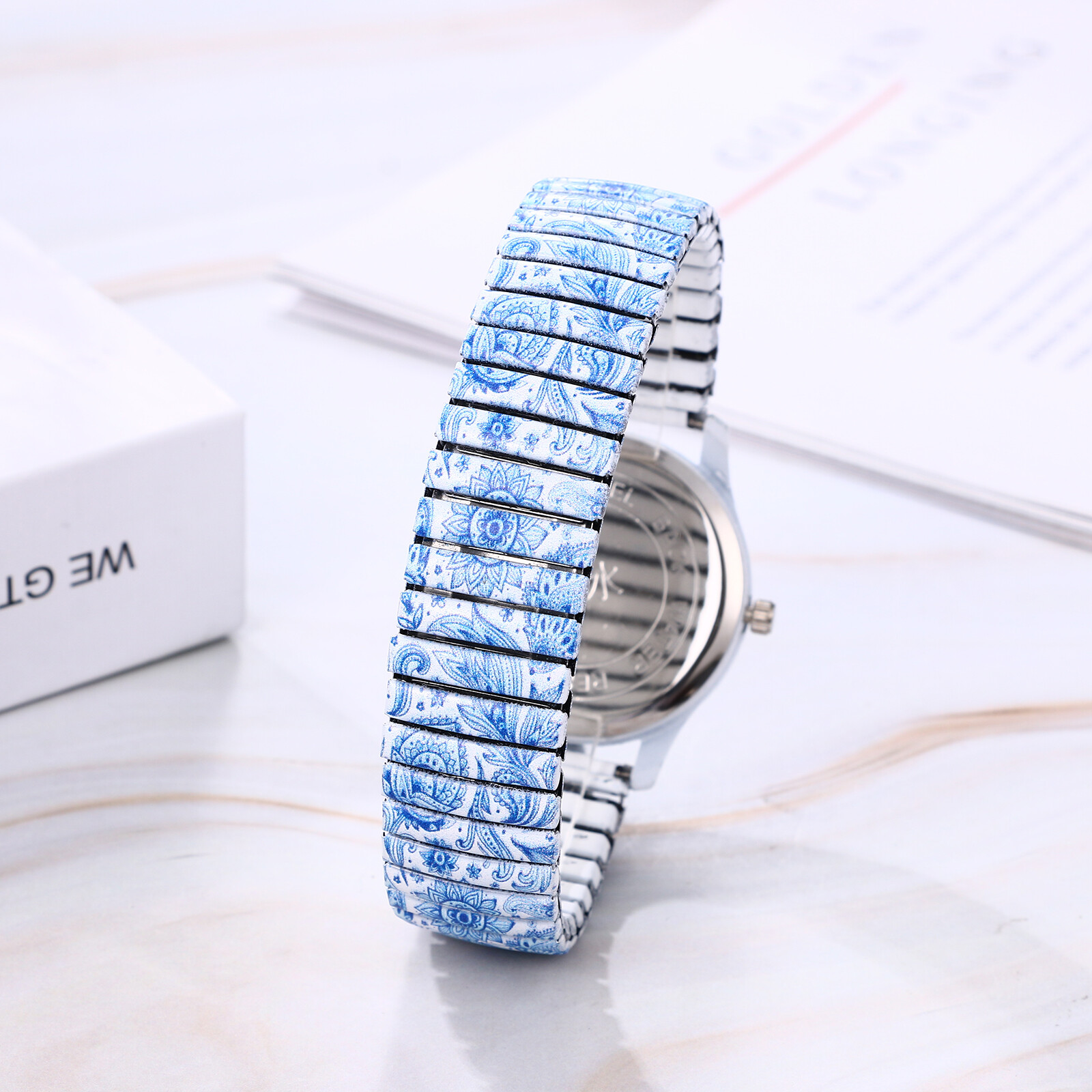 Womens Girls Boho Printed Elastic Band Big Numbers Round Dial Analog Wrist Watch