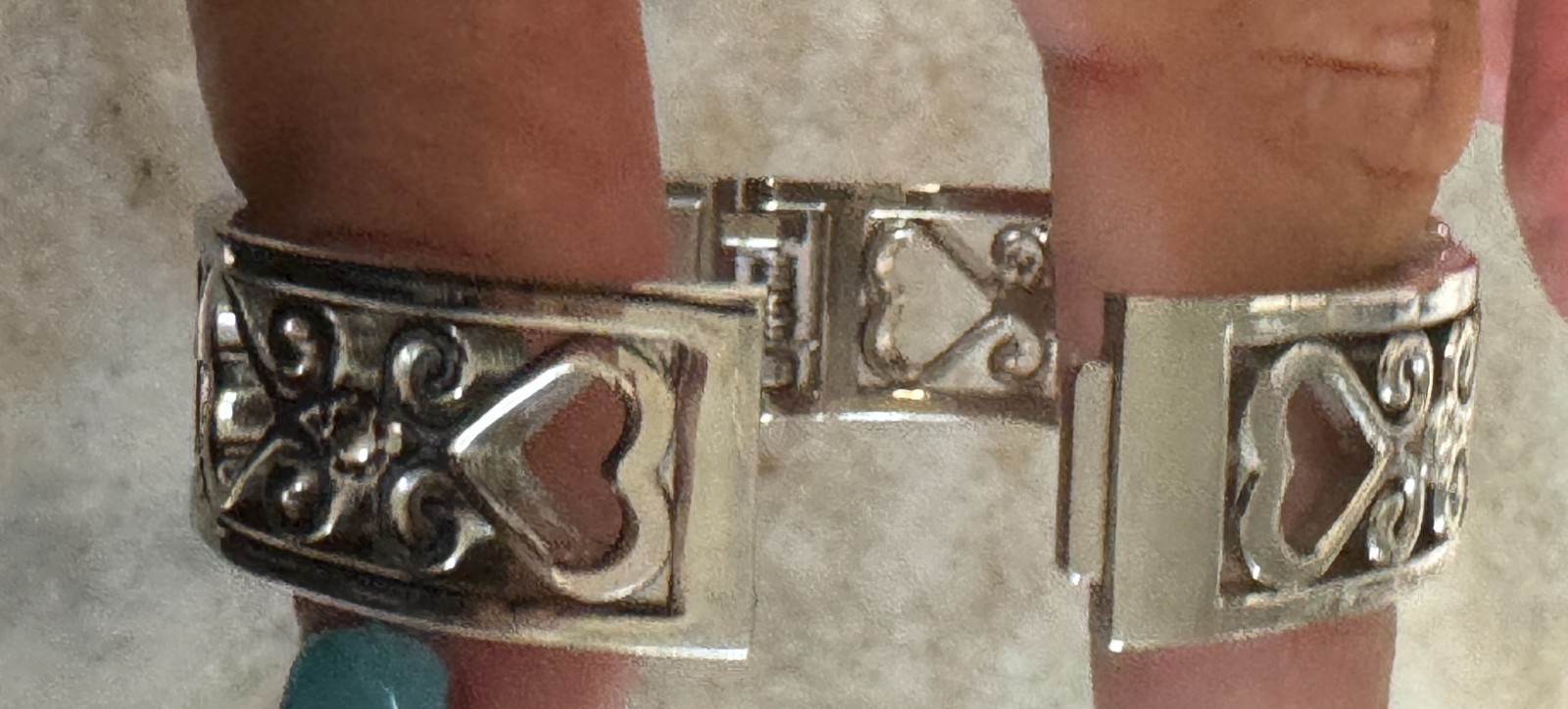 Studio Time Silver Tone Hearts Rhinestones Cuff Bracelet Quartz Watch new batter