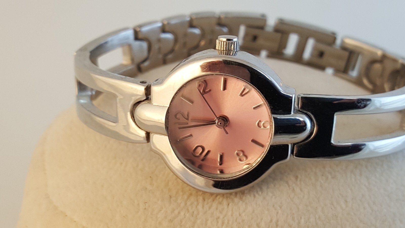 Xhilaration watchpink face Japan movt FMDX105 68