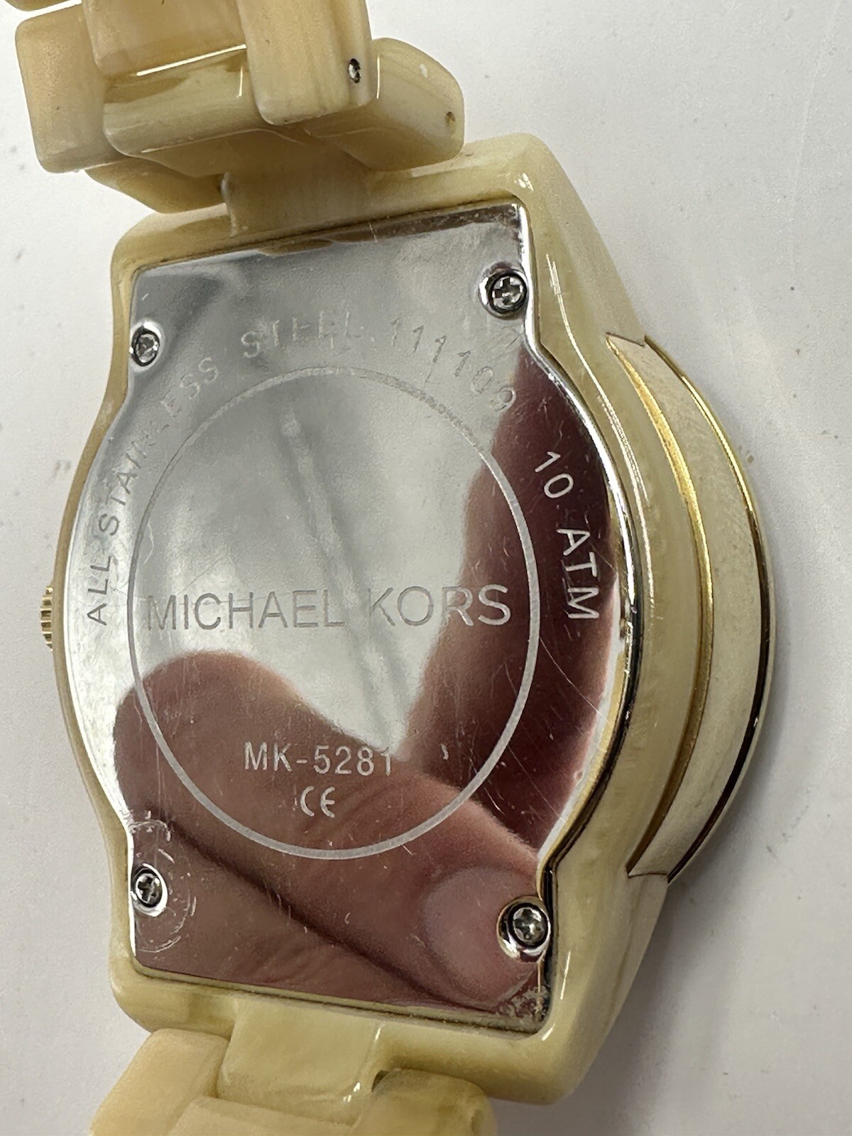 Michael Kors MK-5281 Ladies MOP Watch New Battery 37MM 7″ C94