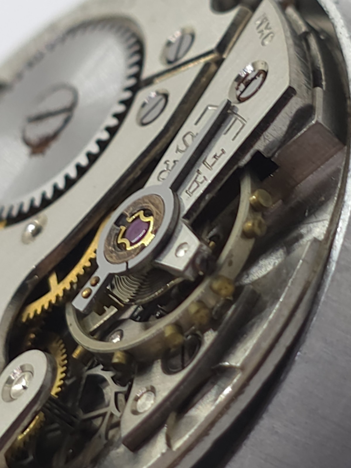 Vintage O. Maire INC Cal. OM 115 Good Balance Main Spring Watch Movement Uhren