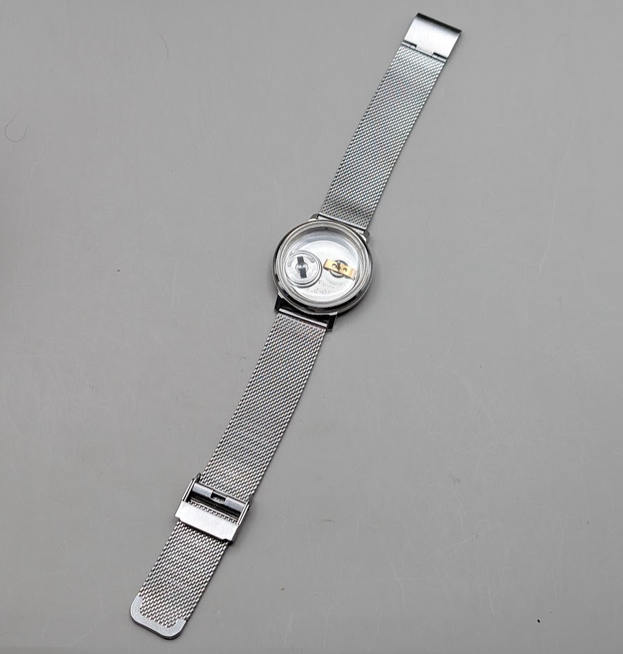 NOS Bulova Accutron 1972 N2 35mm Stainless Steel Watch Case Miltat Mesh Band