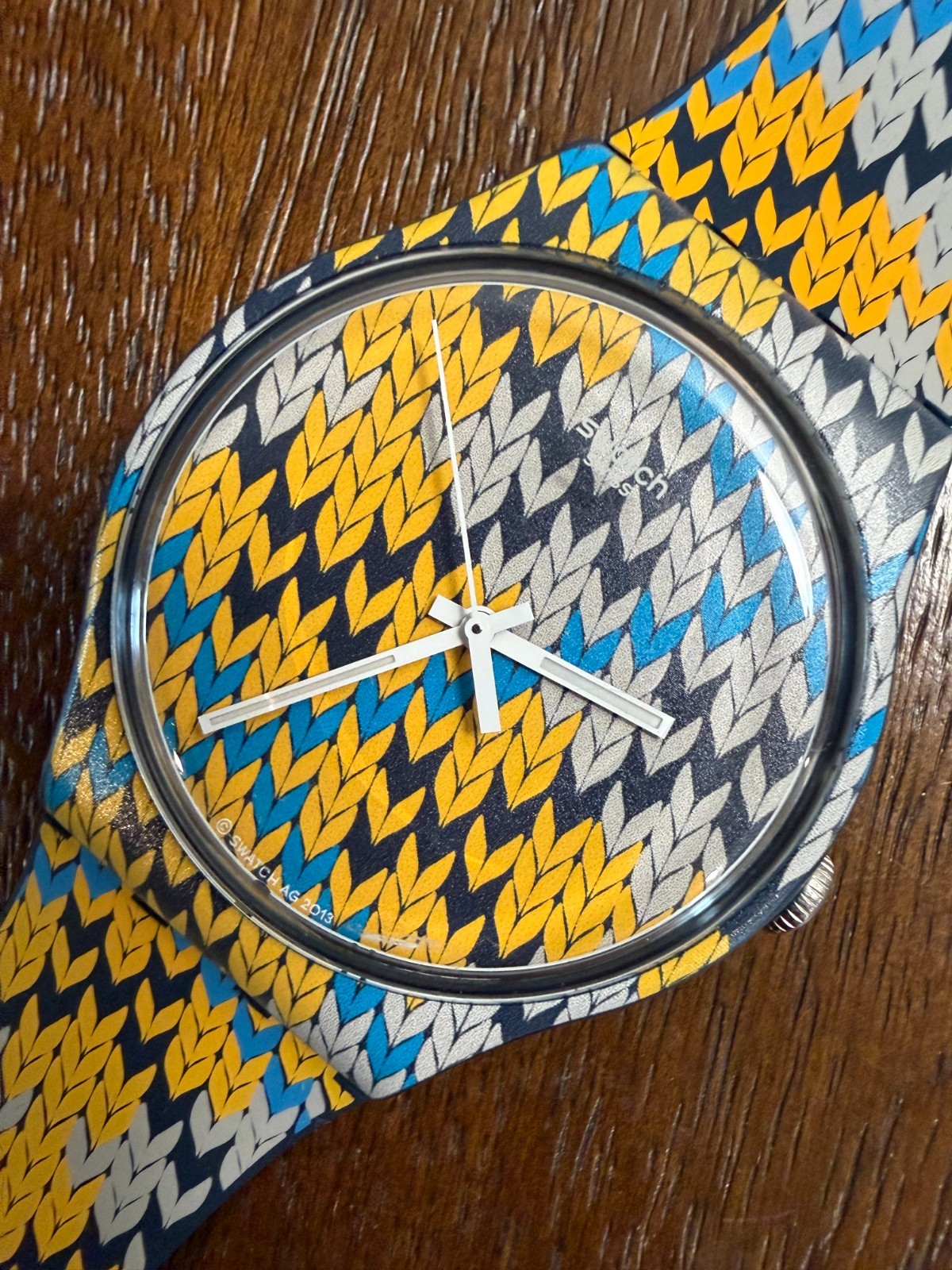 Swatch Summer Socks SUON110 New Gent Knit Pattern Yellow Blue 41mm Running