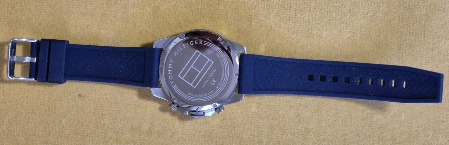 Tommy Hilfiger 1791473 Men’s Quartz Silicone Strap Black Dial Watch, 46mm