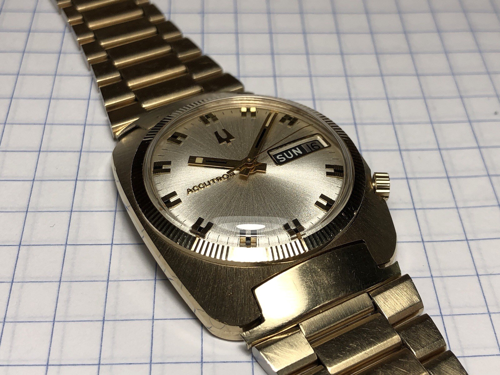 Vintage 1971 Bulova Accutron «AK» Day Date Tuning Fork 2182 Watch w/t Bracelet!