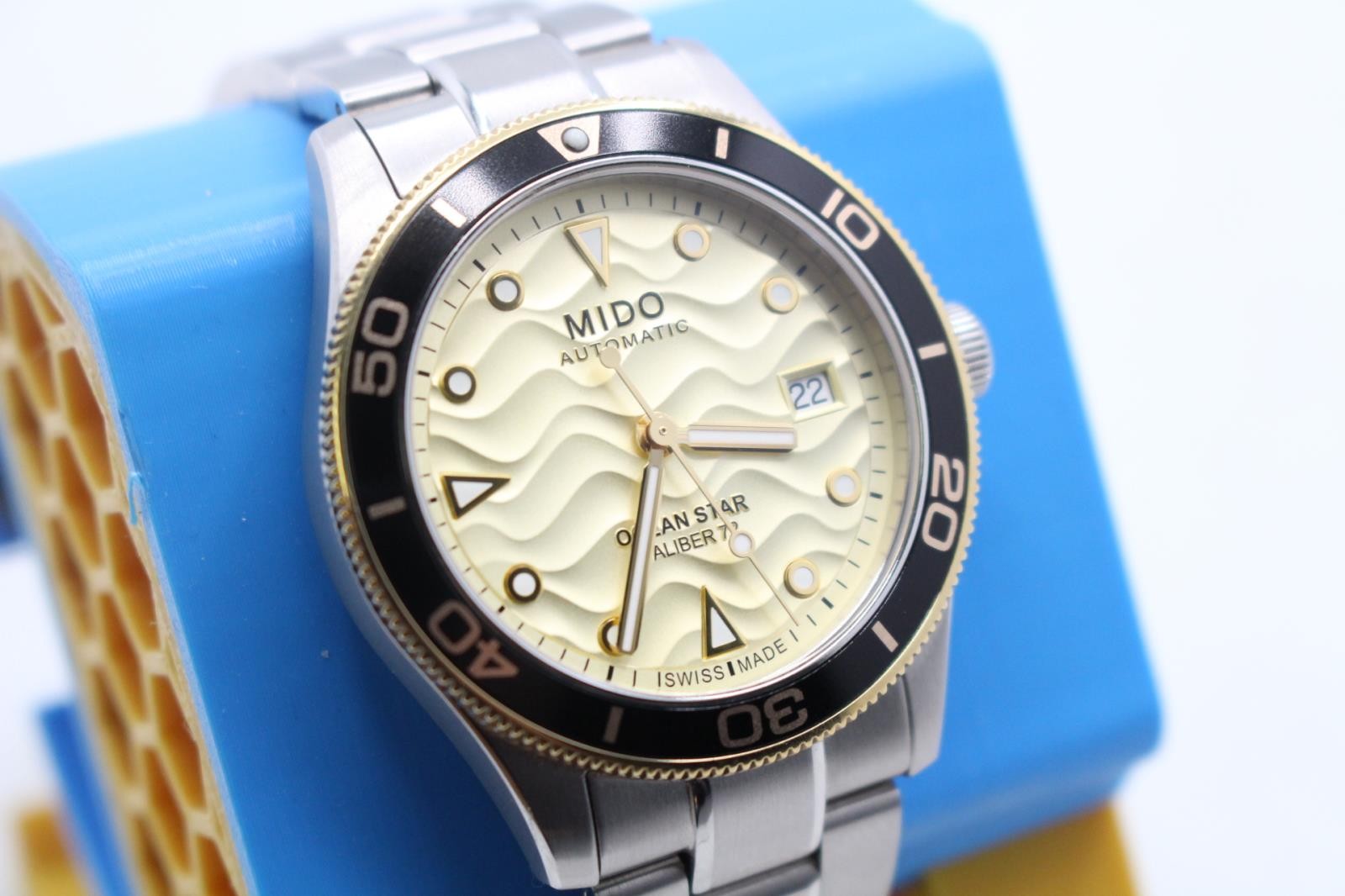 Mido Ocean Star 39 Caliber 72 Automatic M026907 Men’s Watch Box Papers