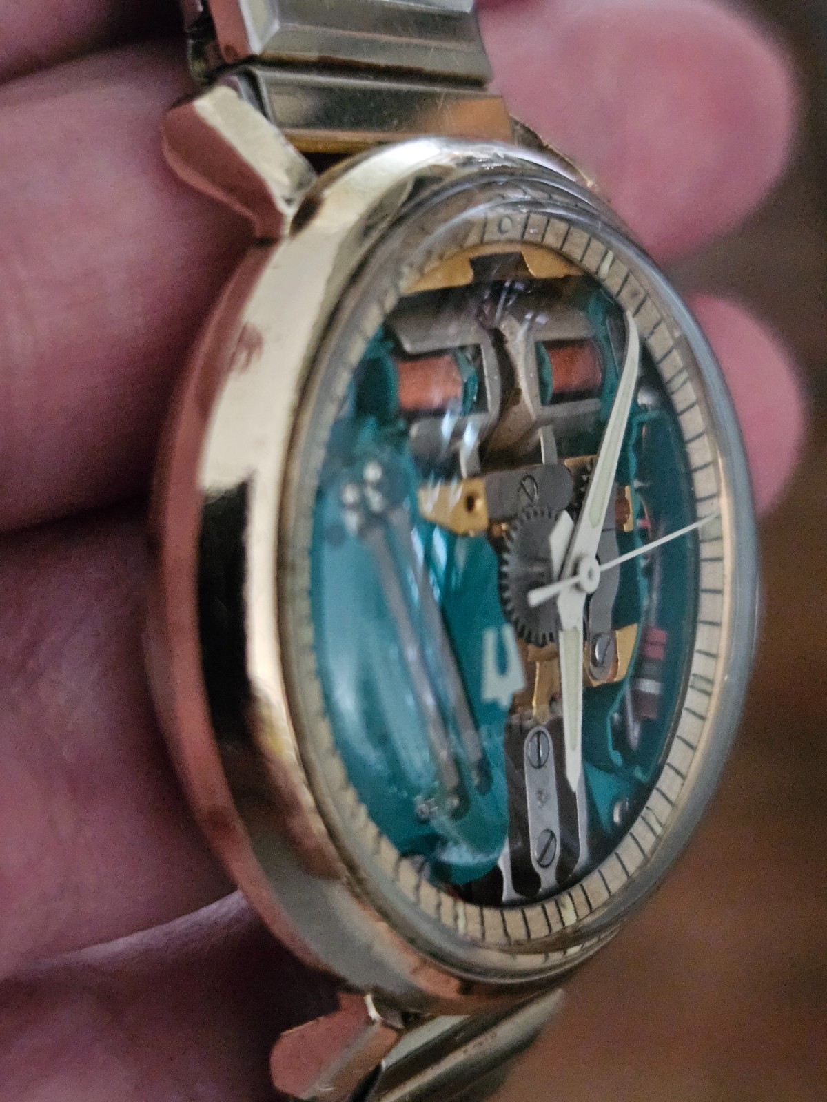 VTG Bulova Accutron Spaceview Tuning Fork Watch 1969 – 10K Gold Filled Bezel