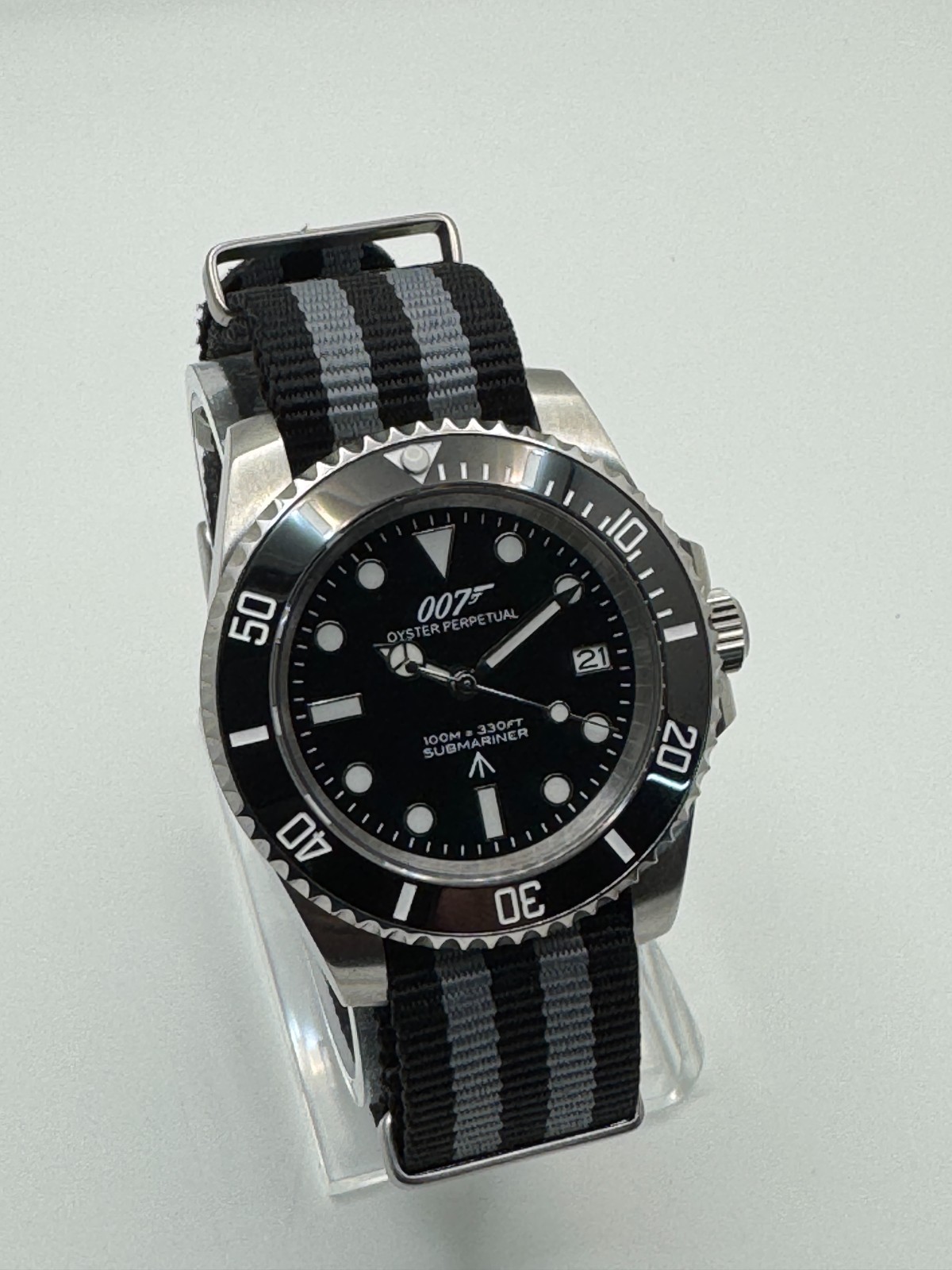 Black Diver Watch NH35 Japanese Automatic 40mm Sapphire 100M Stainless Steel