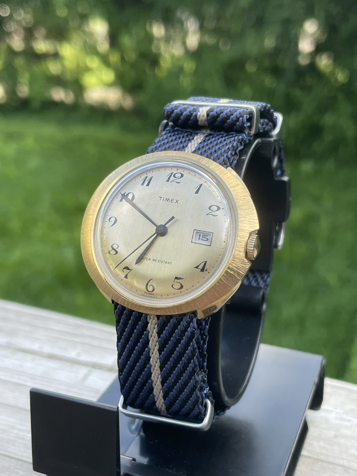1980’s Men’s Vintage Timex Taiwan Manual Wind Watch. M24 Movement. Running Con.