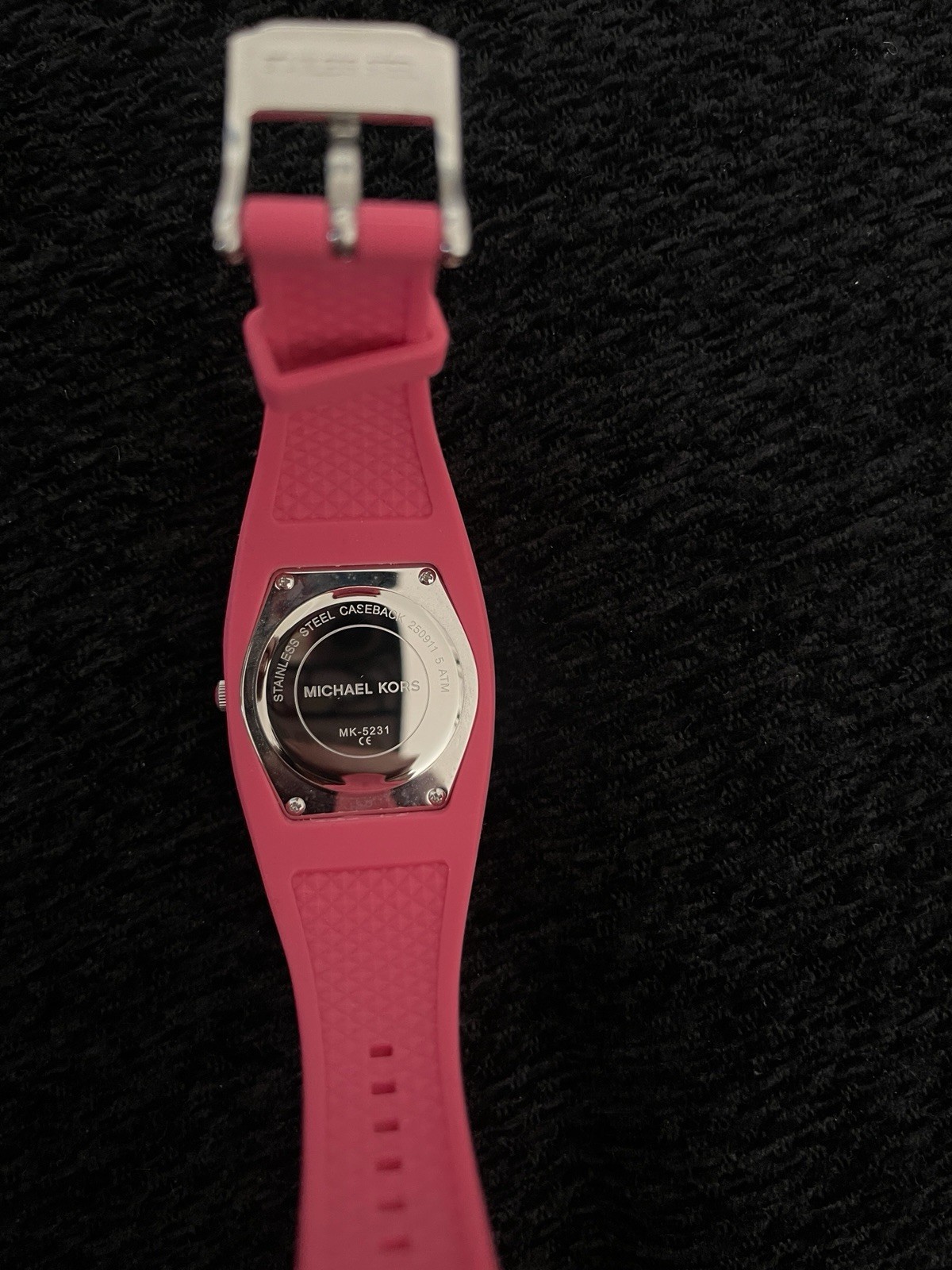 Authentic Michael Kors classic fashion watch, model numbers MK-5231.