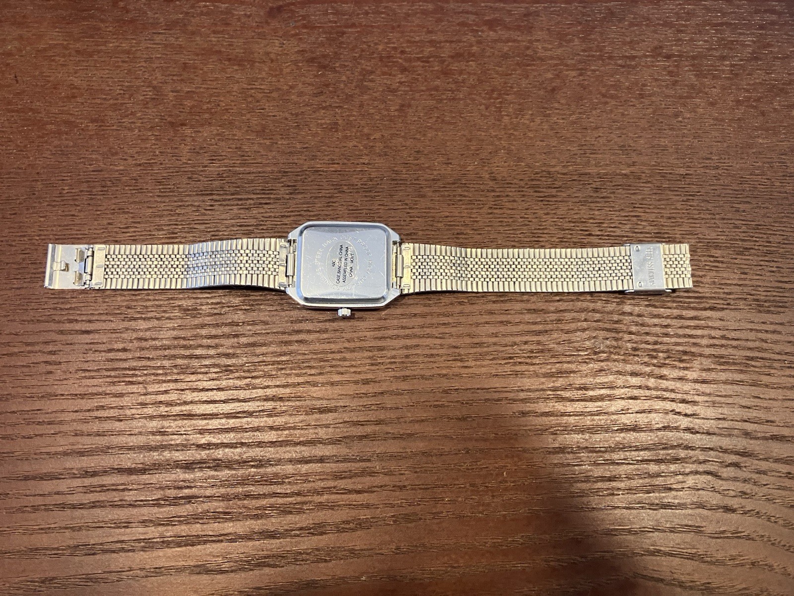 Riviera Unisex Quartz Watch Green Rectangle Dial Silver Metal Bracelet Seconds
