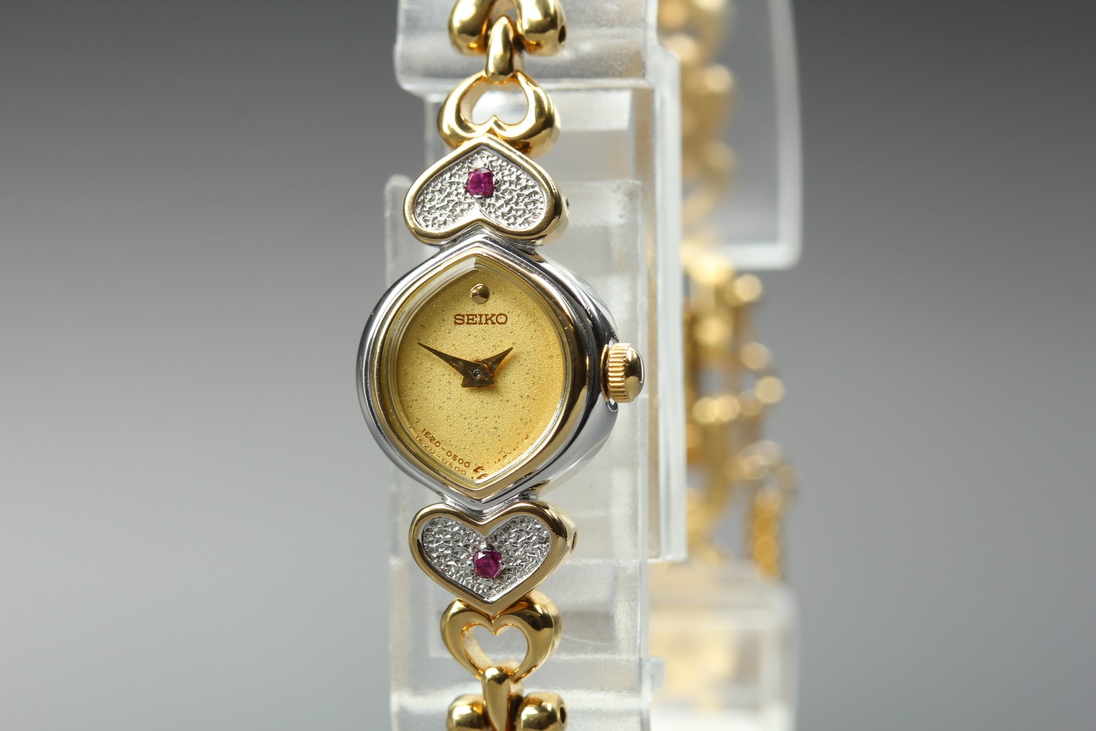 Vintage 1985 Seiko Bracelet 1E20-5220 GPDP Two-Tone Quartz Womens Watch JAPAN