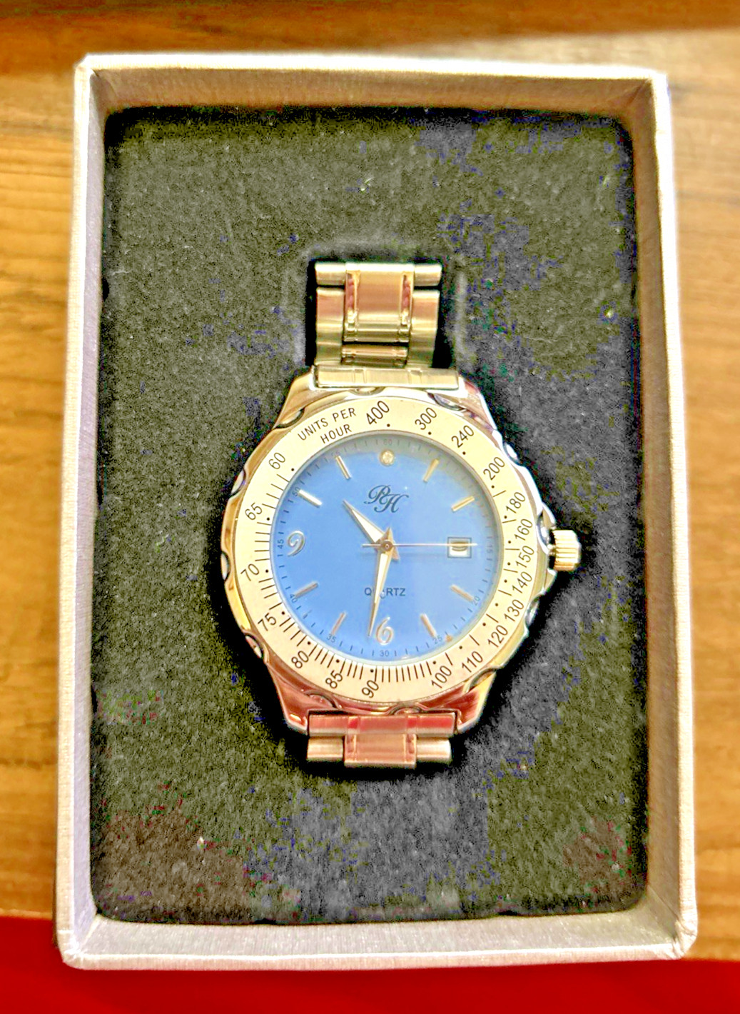 Paris Hilton For Men New In Box Silvertone Watch 6.75”
