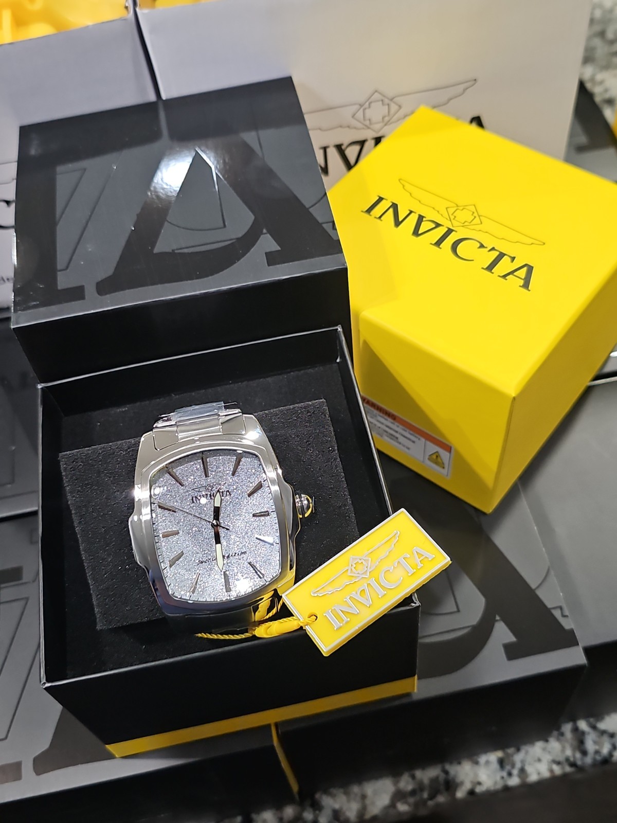 Retail $599.00 NEW Invicta Lupah Special Edition Men’s Quartz Silver Dial 47mm
