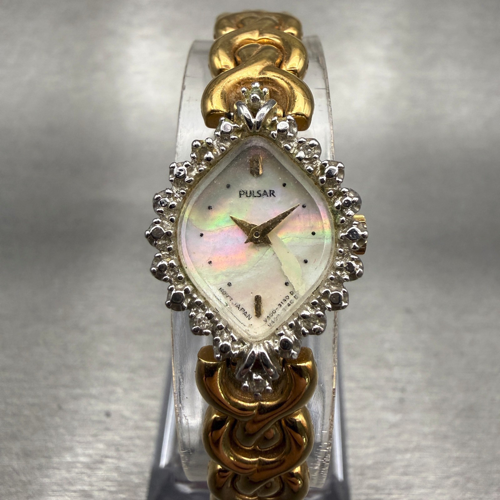 Seiko Pulsar Watch Women 17mm MOP Dial Gold Tone Gemmed V400-L580 New Battery