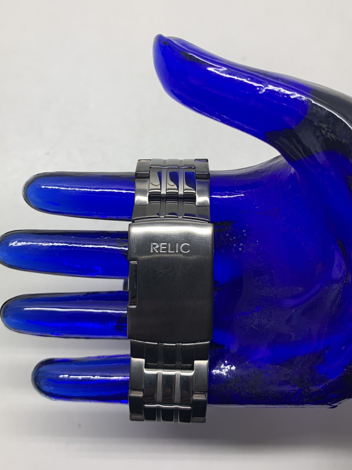 Relic Wet Mens Watch 165 Feet 50 Meters