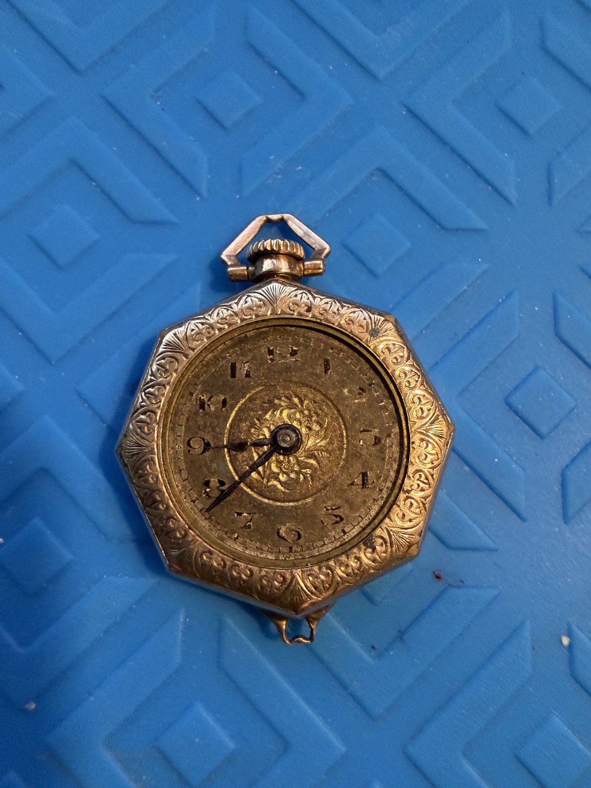 Vintage Wadsworth Referee 15 Jewels Swiss As Is Probably For Parts.