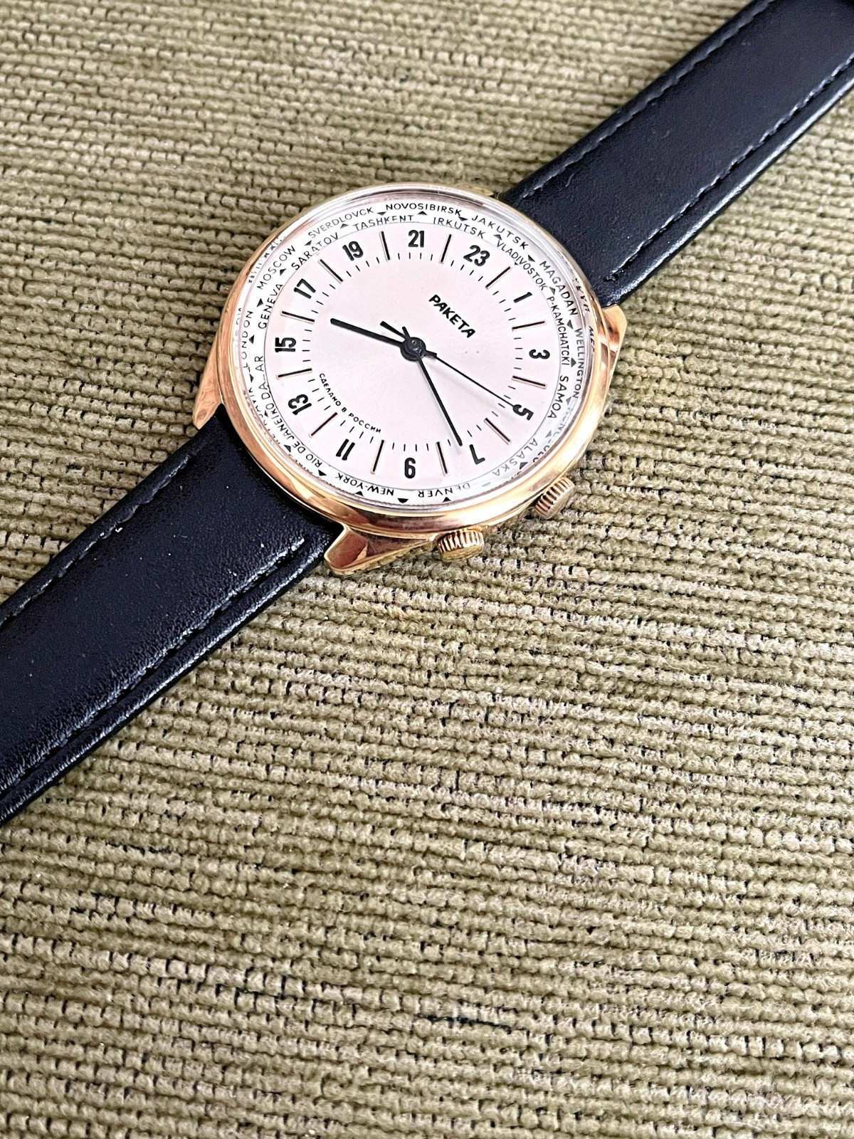 Mechanical wristwatch RAKETA 24 hours, Soviet USSR, 2623.H Polar