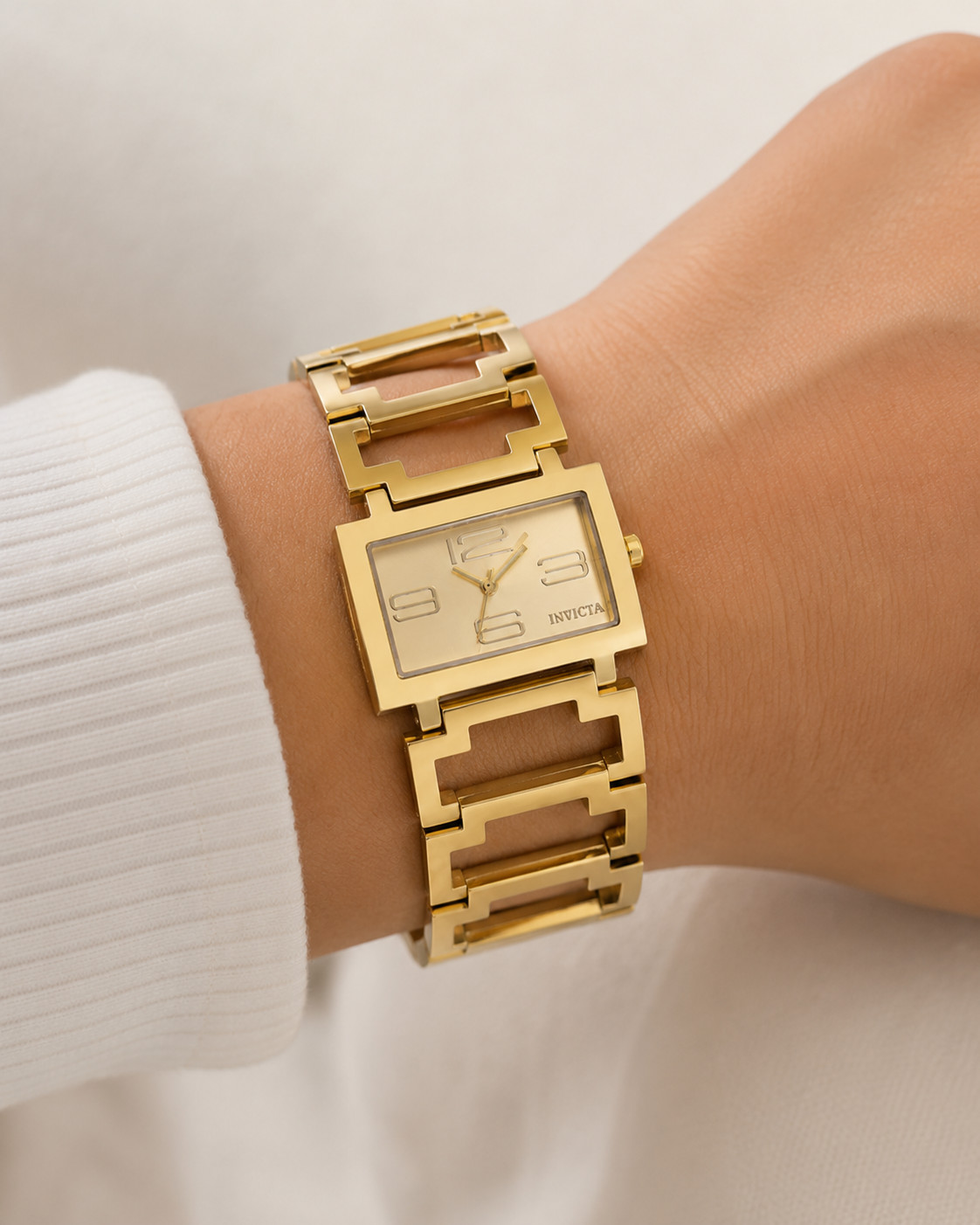 Invicta Angel Women’s Watch. 36mm. 30m. Quarzt. Gold.