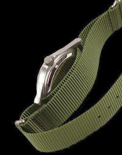 MWC G10LM Military Watch | 50m | Date Window | Screw Case Back | Olive Strap