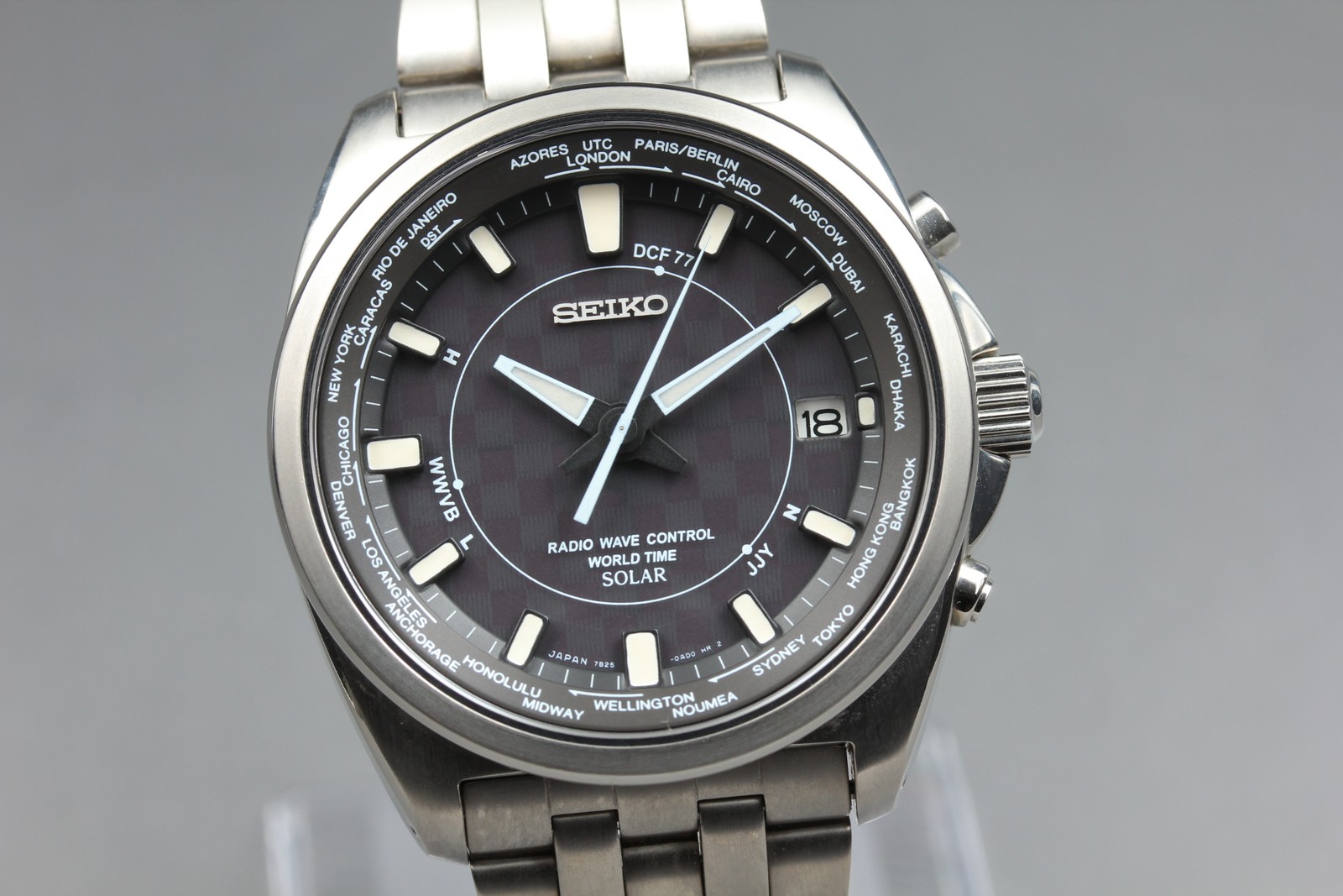 [Near MINT] Seiko 7B25-0AB0 Radio Controlled World Time Solar Men’s From JAPAN