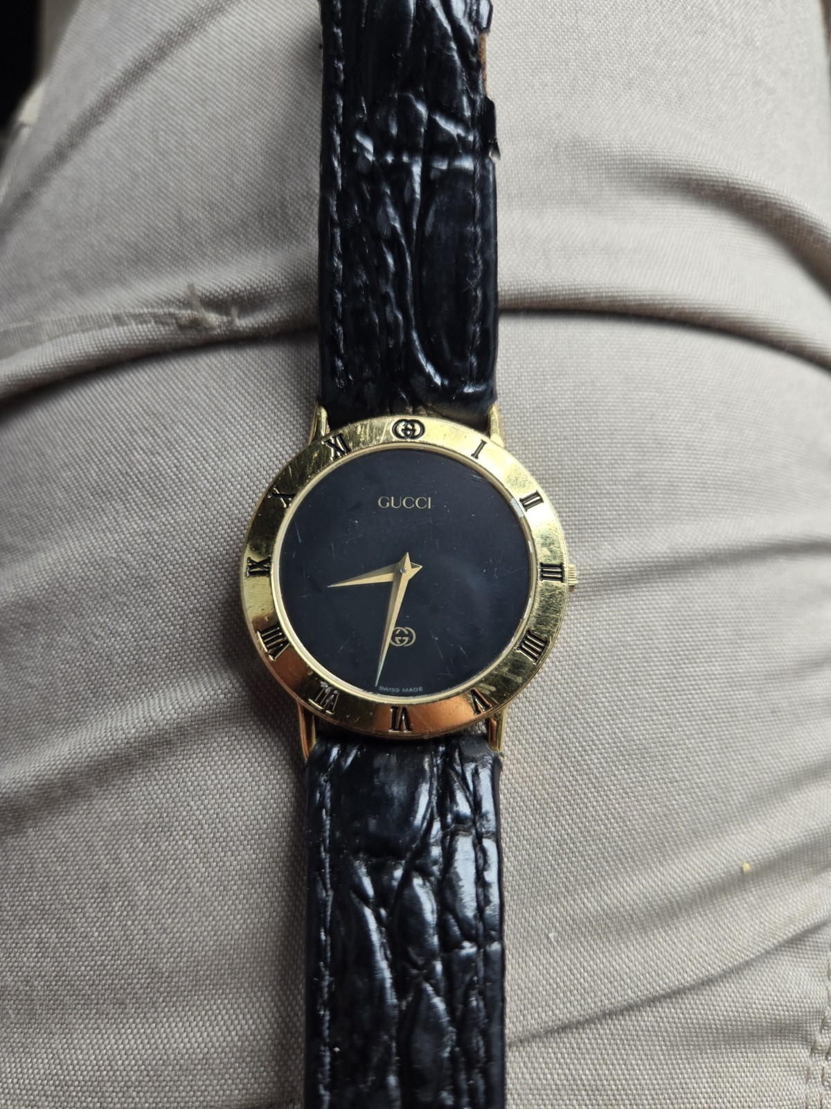 Gucci Model 3000 M Swiss Made Gold Plated Black Leather Men’s Analog Dress Watch