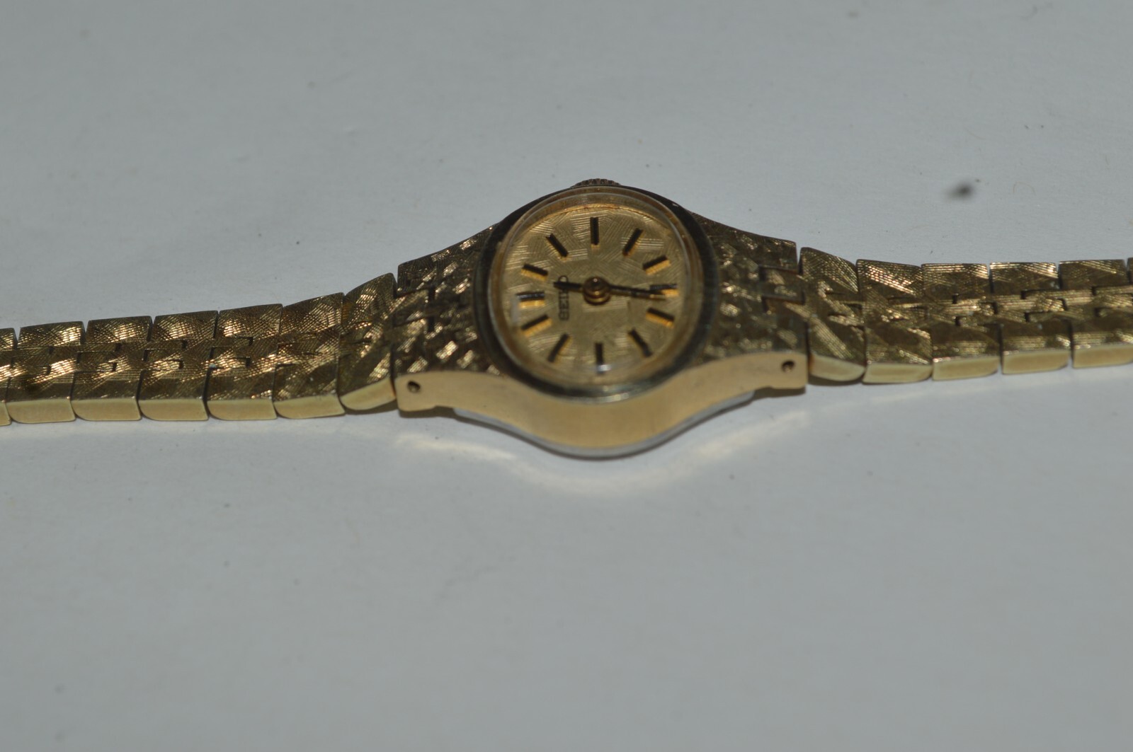Vintage SEIKO Watch 11-7619 Mechanical Wind Up Ladies 18mm Works Fine Tested