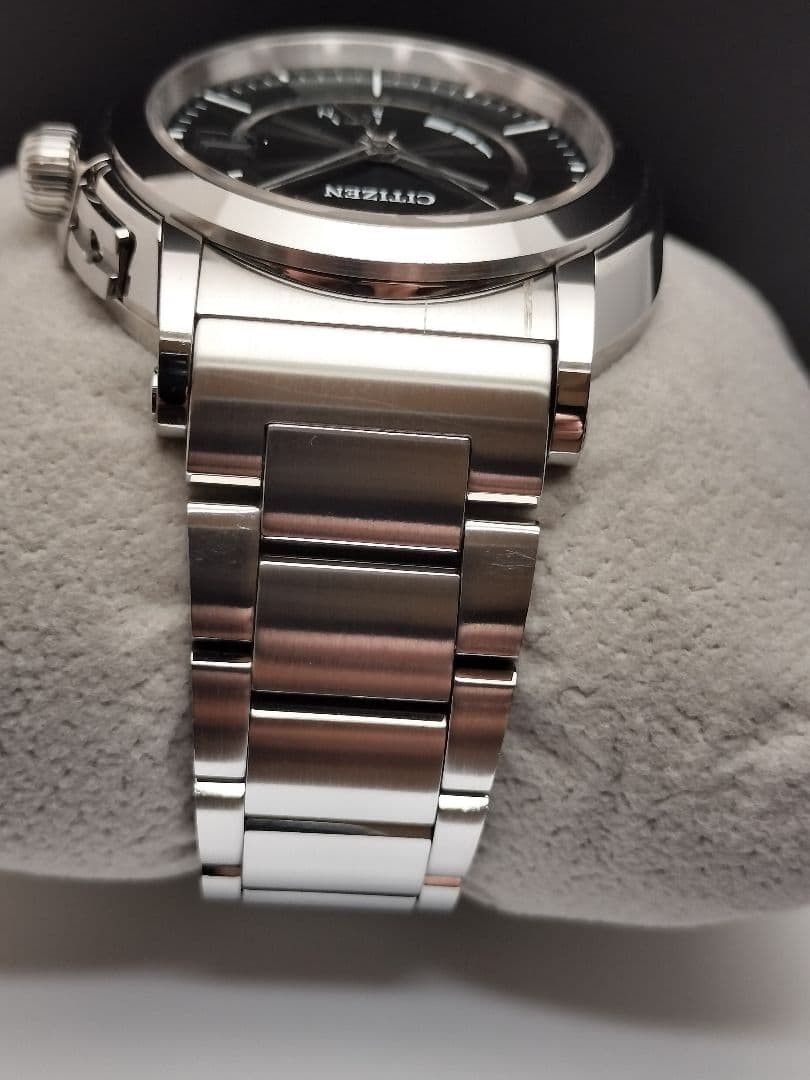 Citizen Series 8 Solar Watch Analog Ref H11A-T014321 wrist 18.6cm/7.3in