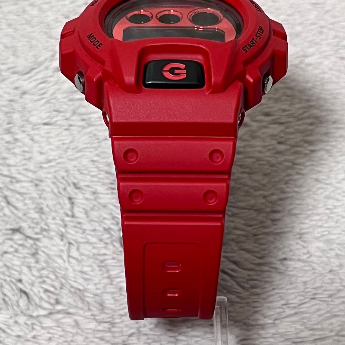 Beautiful condition CASIO G SHOCK Digital Wristwatch Casio DW 6900RRB Red Black