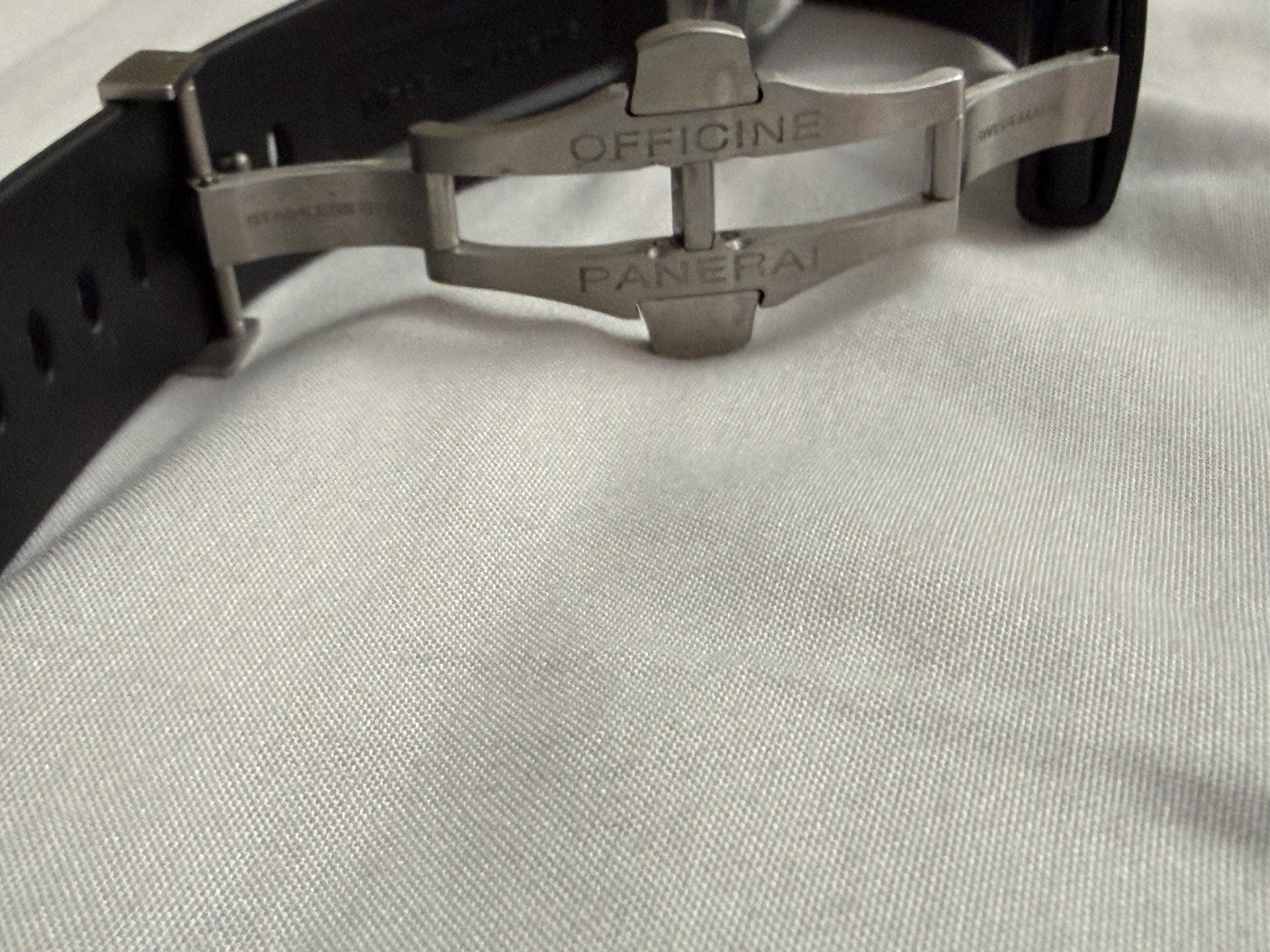 Panerai 24mm Black Rubber Strap Band w/ 22mm stainles Steel Deployant Clasp